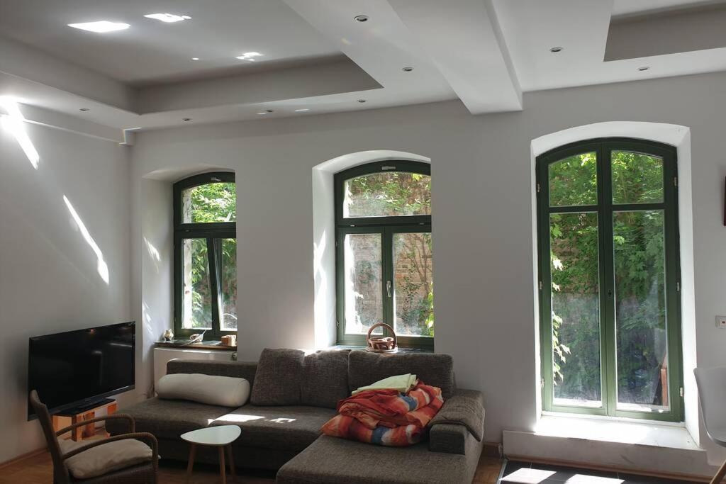 Apartment Center *